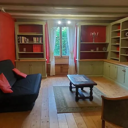 Meuble De Tourisme - A L'ombre Des Glycines * Lezay